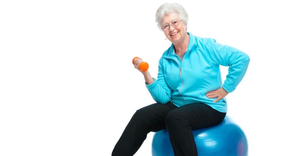 Conheça exercícios físicos que ajudam o seu familiar idoso