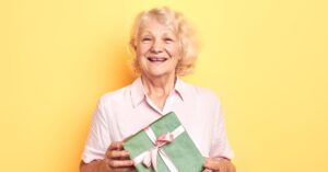 O Natal está chegando! Como presentear um idoso com Alzheimer?