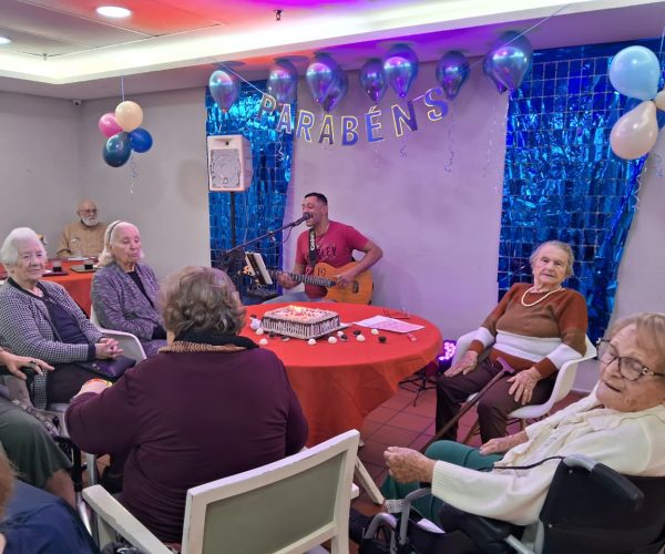 Aniversariantes do mês 10