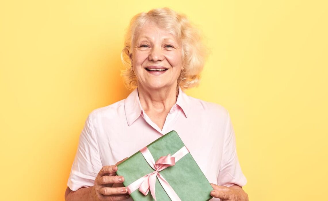 O Natal está chegando! Como presentear um idoso com Alzheimer?